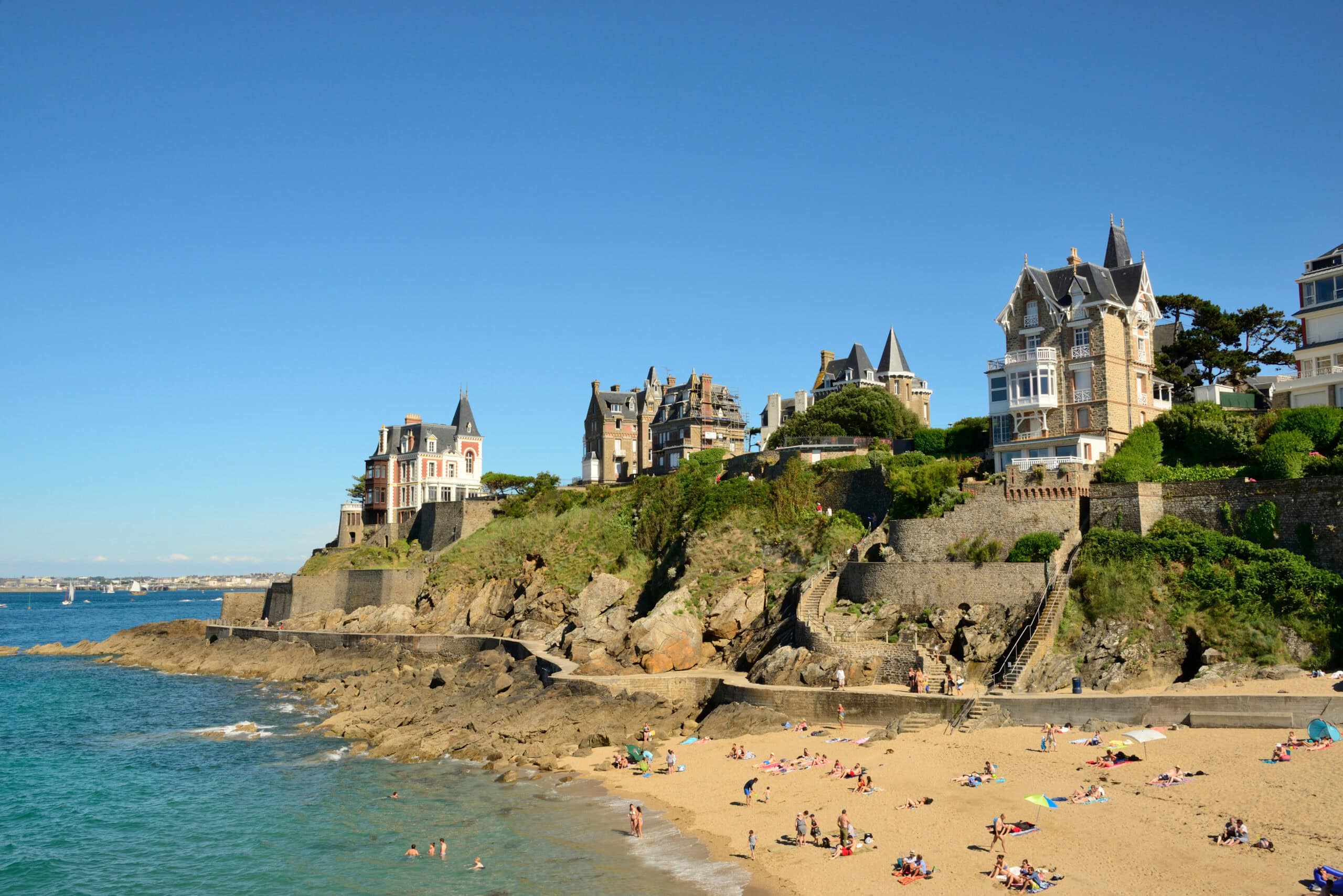 Küste bei Dinard in der Bretagne