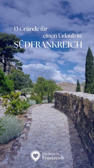Südfrankreich ist abwechslungsreich, authentisch und einfach einzigartig! Die Provence reicht vom Mittelmeer bis zu den Voralpen und grenzt im Osten an Italien - ein idealer Ausgangspunkt für eine abwechslungsreiche Rundreise!In nur einer Stunde wechseln Sie hier die Szenerie: vom Markt in Avignon zu den Salzfeldern der Camargue, vom duftenden Lavendelplateau in die beeindruckende Verdon-Schlucht. Die kurzen Distanzen machen es leicht, viele Facetten der Provence in einem Urlaub zu erleben.Im Hinterland locken Lavendelfelder, Weinfeste und kleine Dörfer mit Kopfsteinpflastergassen. An der Küste laden Promenaden, verträumte Buchten und das azurblaue Meer zum Verweilen ein. In Städten wie Avignon, Arles oder Aix-en-Provence begegnen Ihnen Geschichte, Kunst und französischer Esprit auf Schritt und Tritt.Mit rund 300 Sonnentagen im Jahr ist die Provence das ganze Jahr über ideal für eine Rundreise mit dem Auto. Auch im September und Oktober ist sie perfekt für den Urlaub geeignet 🥰#frankreichurlaub #frankreich #provence #cotedazurfrance